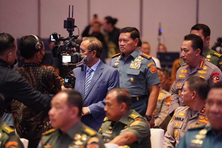 Prajurit TNI Aktif Ikut Pencalonan, Dilarang Gunakan Fasilitas Dinas