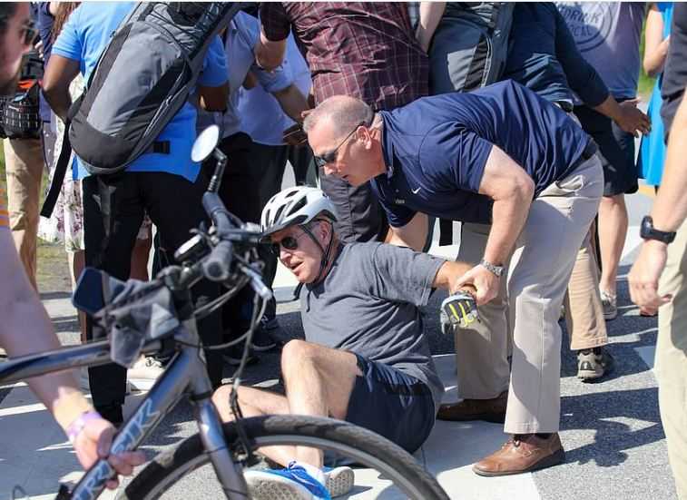 Presiden AS Jatuh dari Sepeda, Biden: Saya Nggak Apa-apa