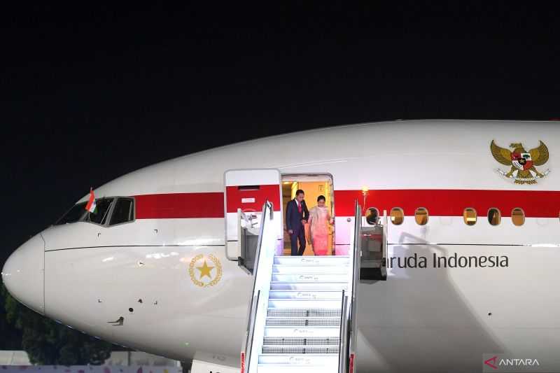 Presiden Jokowi dan Ibu Negara Tiba di New Delhi India
