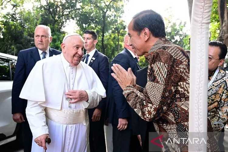 Presiden Jokowi: Indonesia Sambut Paus Fransiskus dengan Rasa Hormat dan Sukacita