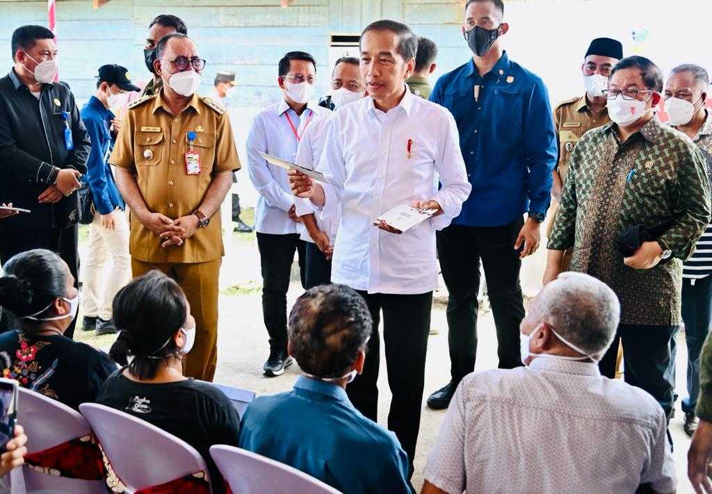 Presiden Jokowi Janji Tambah Bansos dengan Satu Syarat