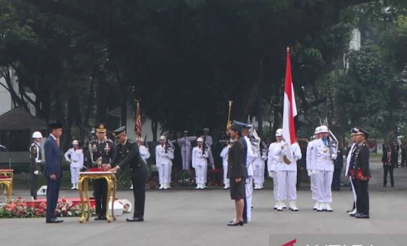 Presiden Jokowi Minta Perwira Muda TNI-Polri Selalu Terdepan untuk Bantu Masyarakat