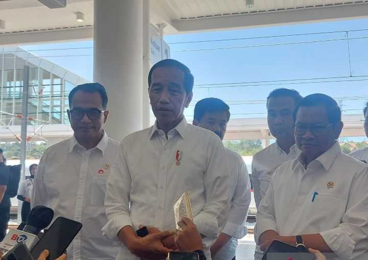 Presiden Jokowi Tegaskan Tidak Ada Subsidi Tiket Kereta Cepat Jakarta-Bandung