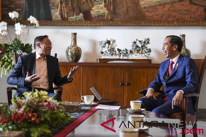 Presiden Jokowi Ucapkan Selamat ke PM Malaysia yang Baru Anwar Ibrahim