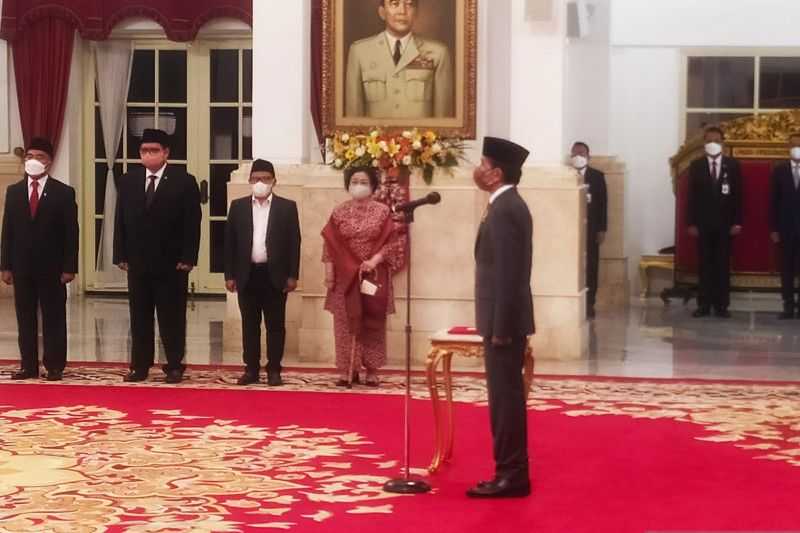 Presiden Lantik Mendag Zulkifli Hasan dan Menteri ATR Hadi Tjahjanto