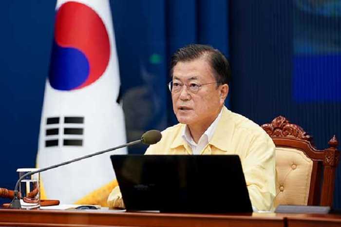 Presiden Moon Jae-in Kemungkinan Beri Amnesti bagi Wakil Ketua Samsung dan Mantan Presiden Park Geun-hye