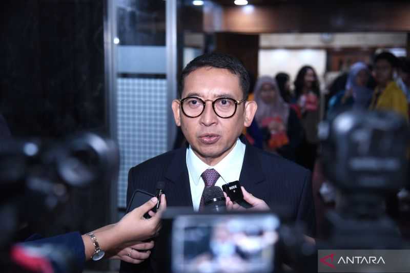 Presiden Prabowo Tunjuk Fadli Zon Jadi Menteri Kebudayaan Didampingi Giring