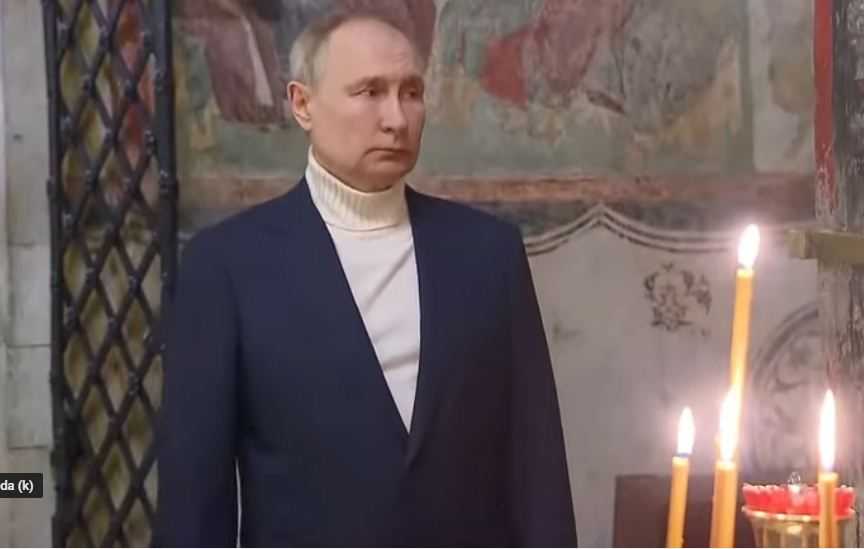 Presiden Putin Ikuti Kebaktian Malam Natal Ortodoks