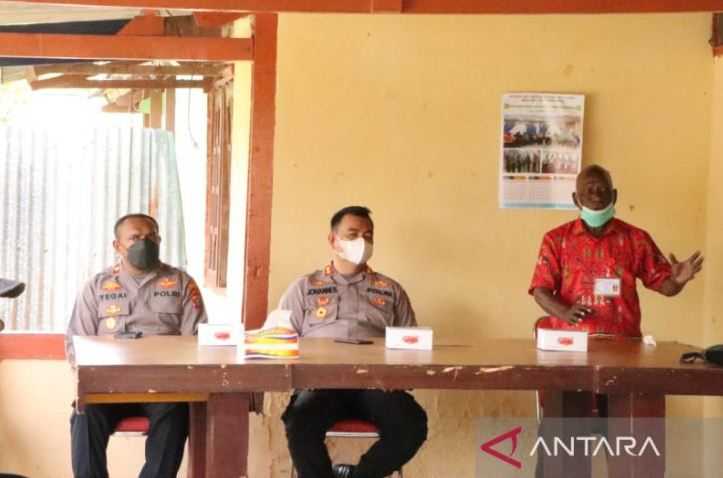 Pro-Kontra Pemekaran Papua, Polisi Gandeng Kepala Suku Asli Jaga Keamanan Kota Sorong