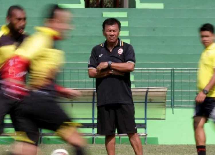 Profil Benny Dollo, Eks Pelatih Timnas Indonesia yang Meninggal di Usia 72 Tahun