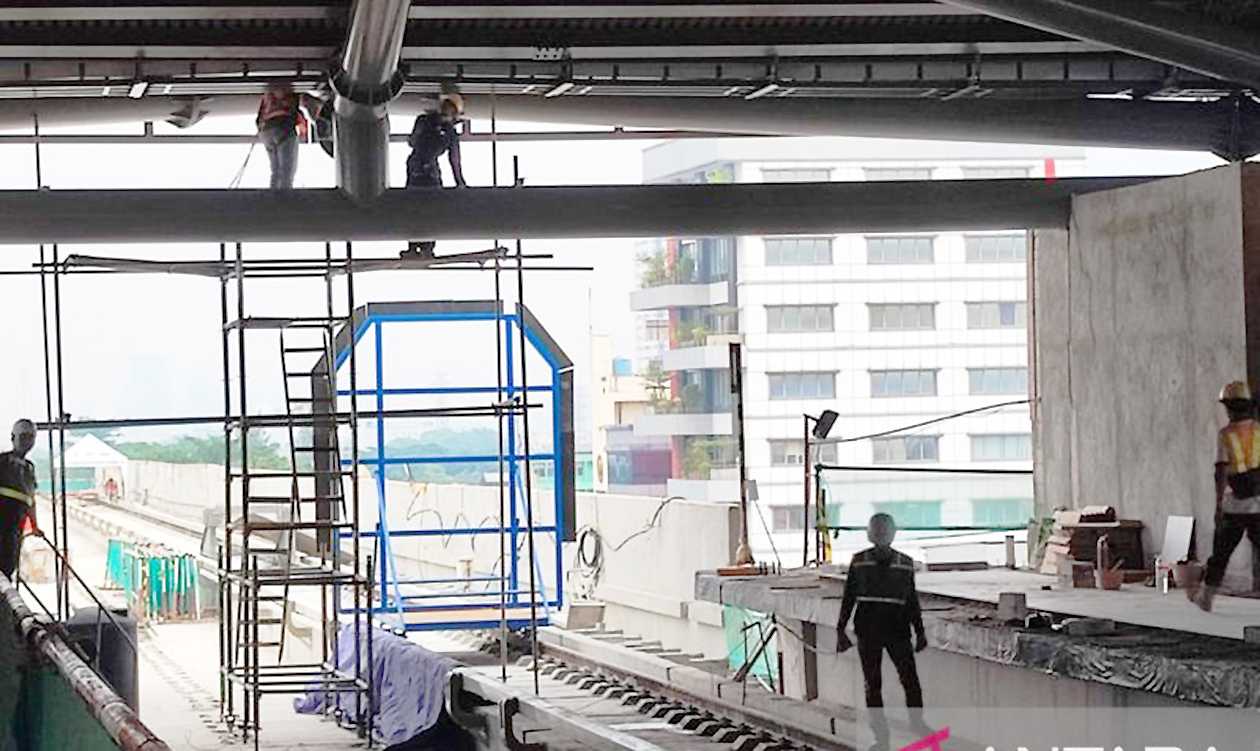 Progres Pembangunan LRT Jakarta Fase 1B Sudah 33,45 Persen