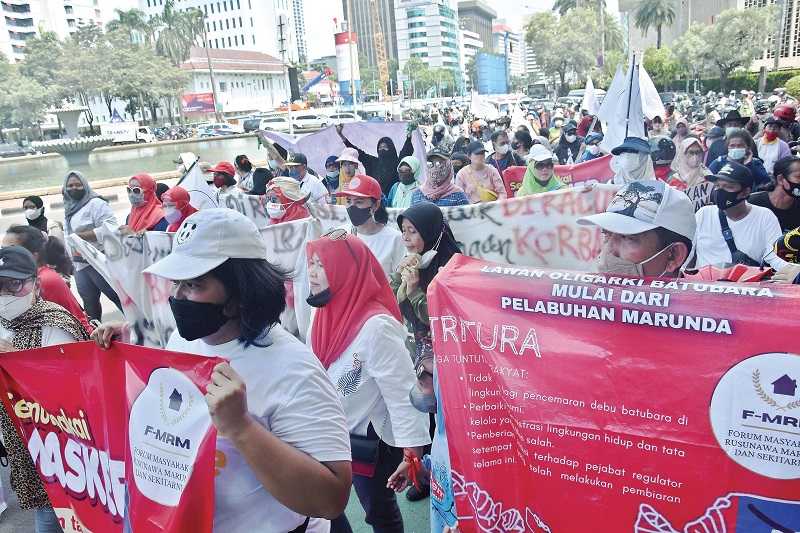 PROTES PENCEMARAN ABU BATU BARA