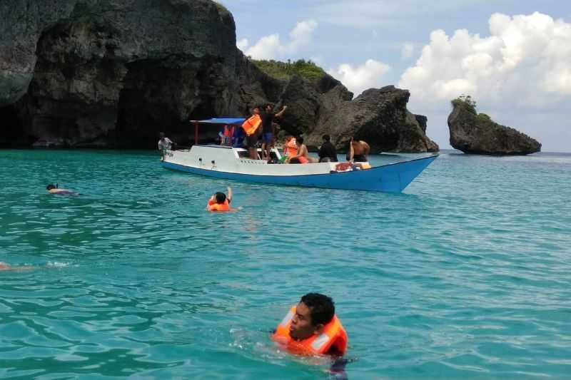 Pulau Bahuluang Selayar Ramai Dikunjungi Saat Libur Idul Fitri