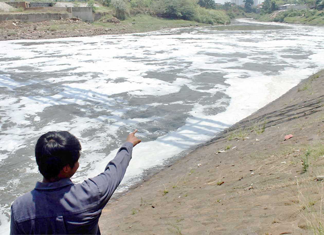 Puluhan Industri di Tangerang  Cemari Sungai