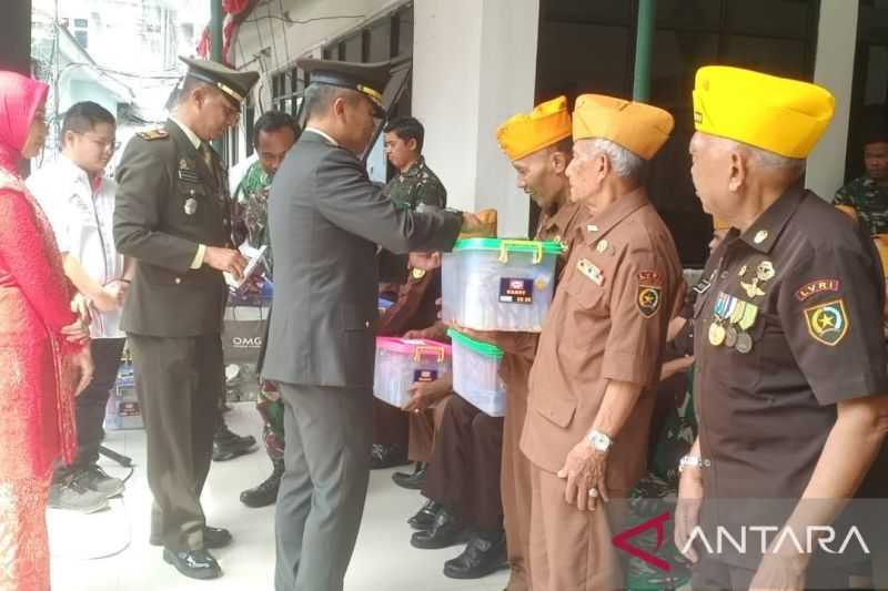 Puluhan veteran di Kota Bogor dapat hadiah pada peringatan HUT RI