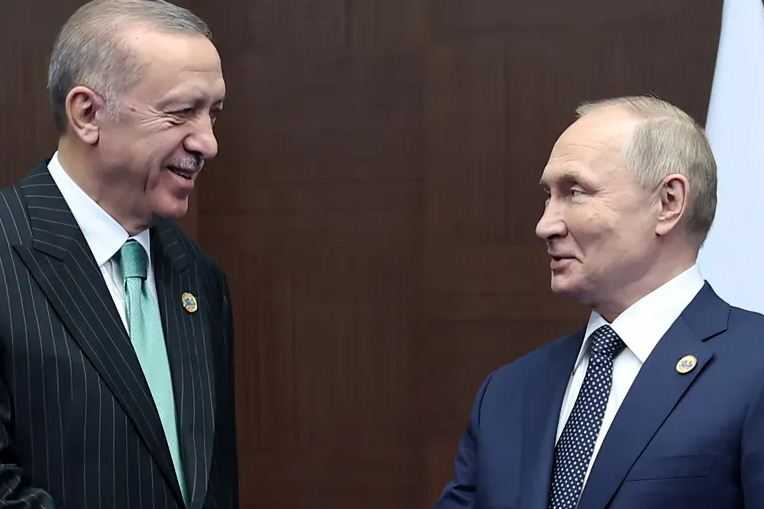Putin Beri Selamat ke 'Sahabat'-nya Erdogan karena Menang Pemilu Turki