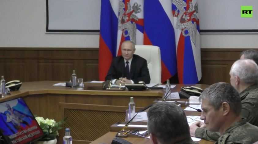 Putin Lakukan Kunjungan Mendadak ke Markas Militer Garis Depan