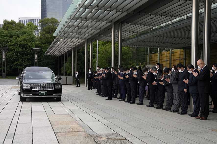 Rakyat Jepang Sampaikan Salam Perpisahan pada Mantan PM Abe