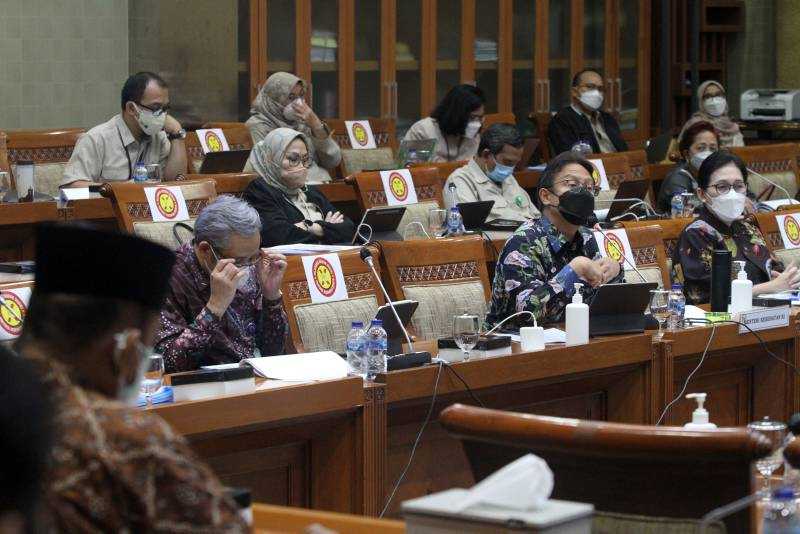 Rapat Kerja Menkes Dengan Komisi IX 3