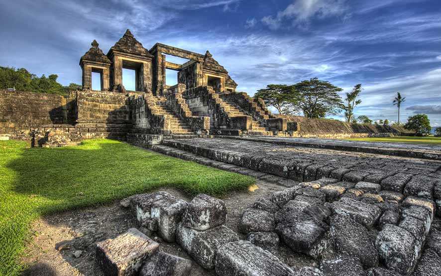 Ratu Boko, Situs Reruntuhan Istana Megah di Atas Bukit