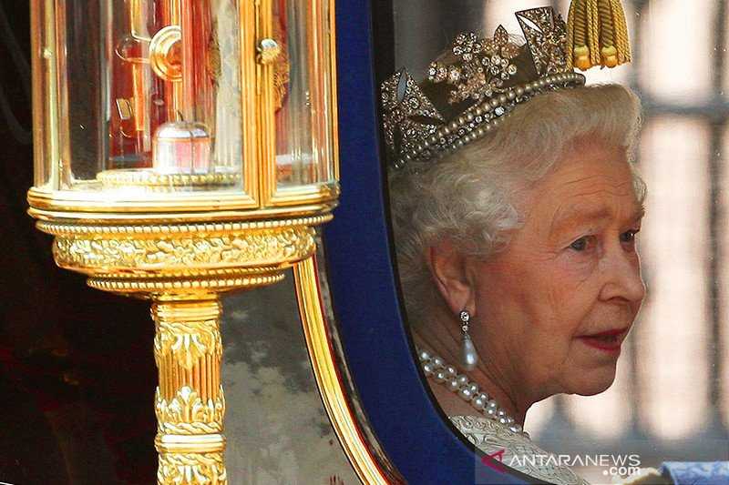 Ratu Elizabeth Berusia 95