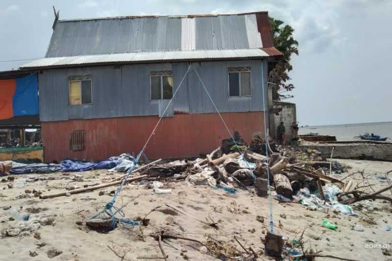 Ratusan Rumah di Pesisir Pantai di Jeneponto Terancam Abrasi