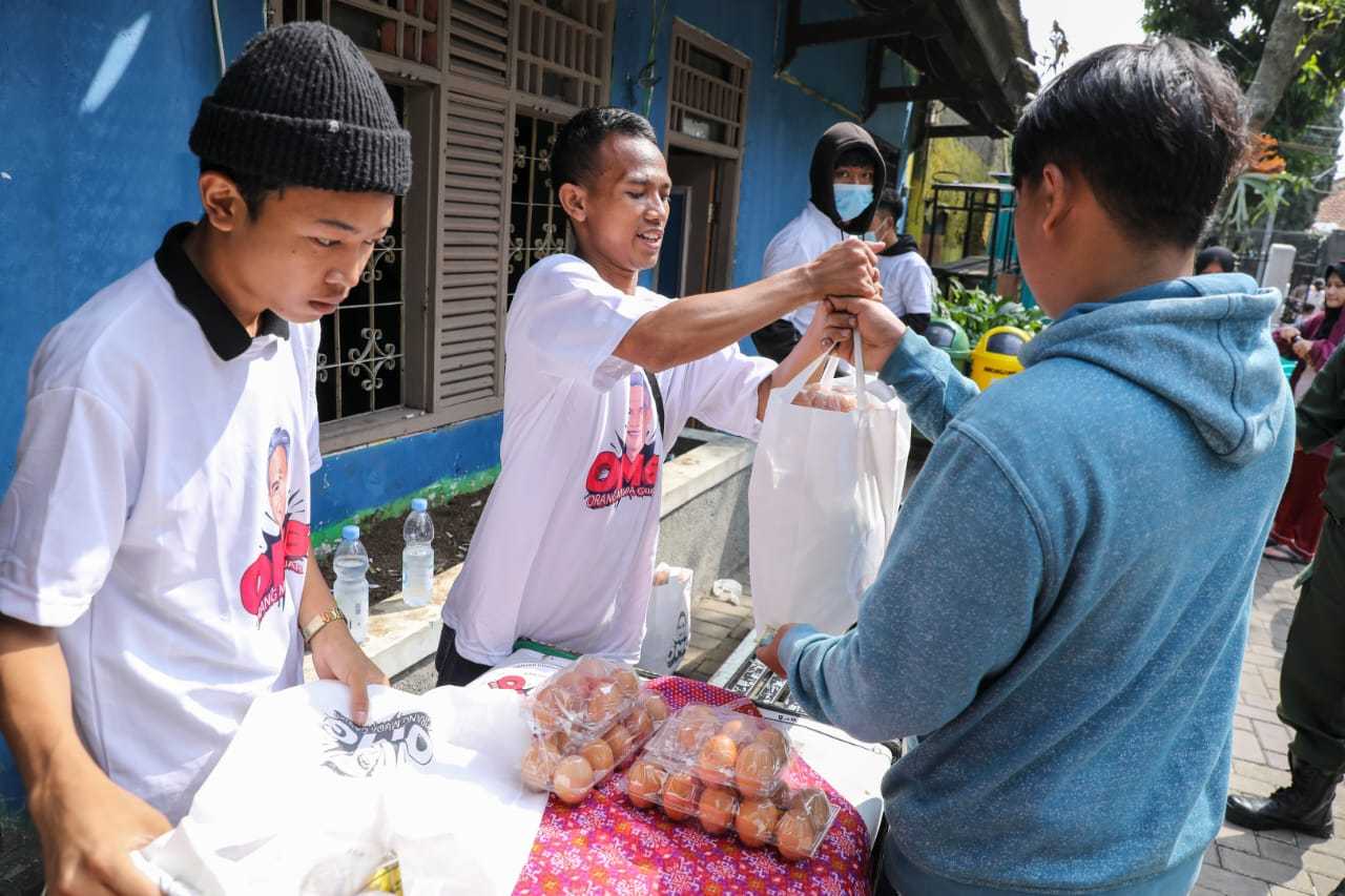 Ratusan Warga Bandung Antusias Berburu Pasar Murah 1