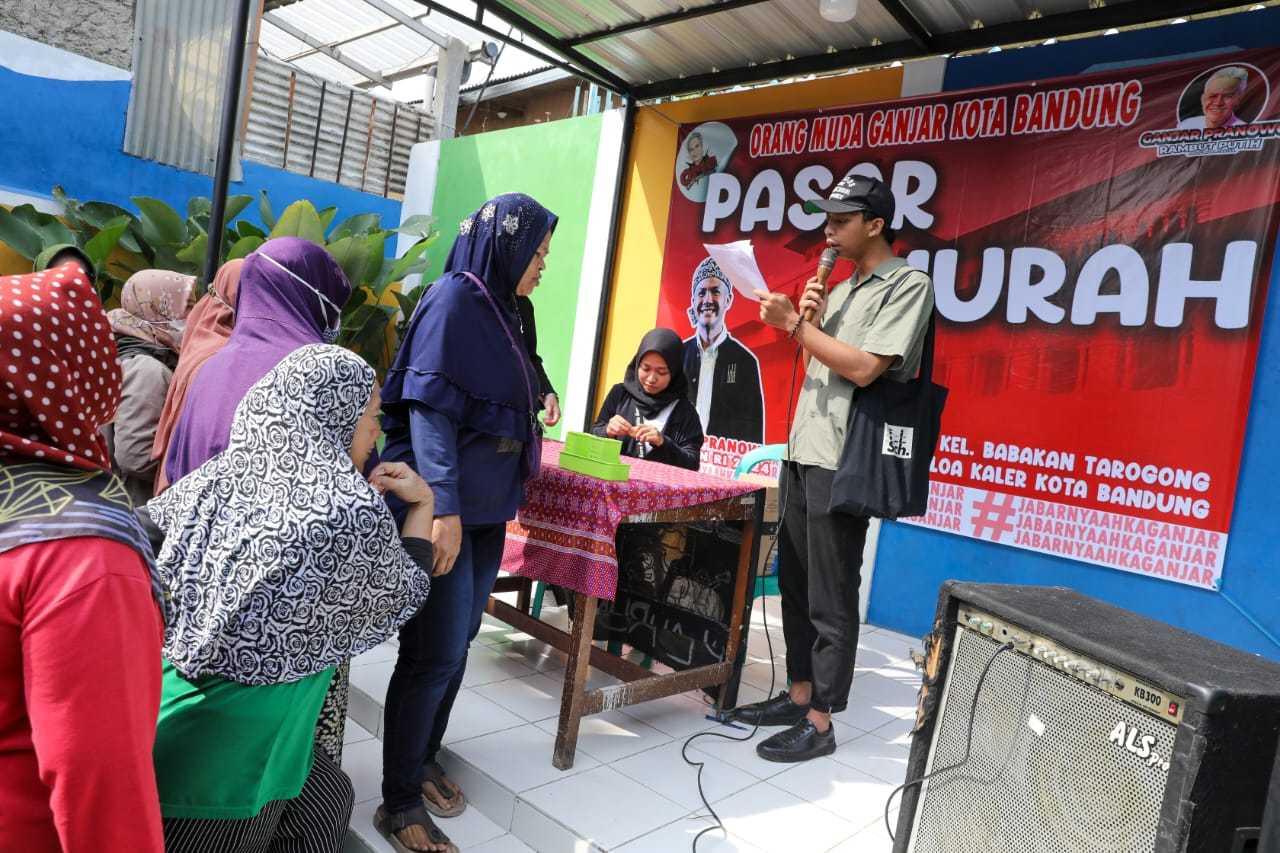 Ratusan Warga Bandung Antusias Berburu Pasar Murah 4