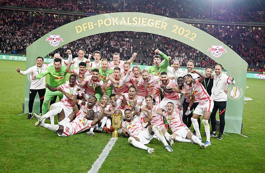 RB Leipzig Raih Trofi Piala Jerman Pertama