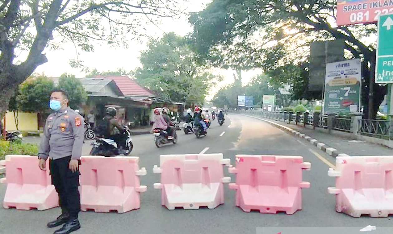 Rekayasa Lalu Lintas Arteri Cirebon Diberlakukan Polisi