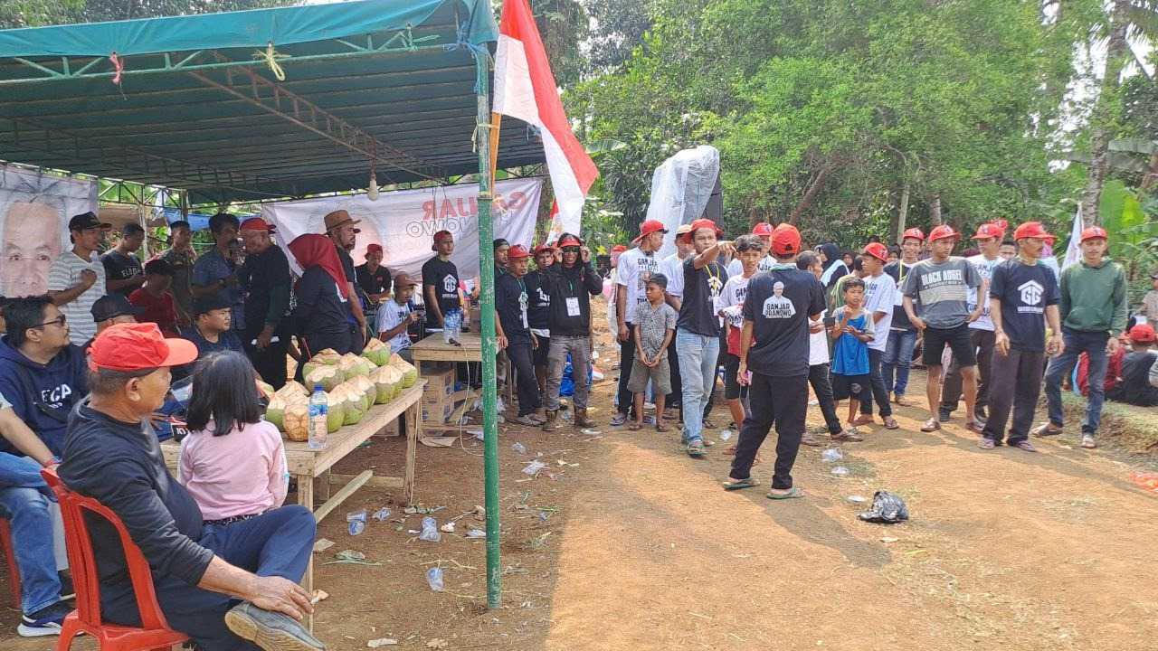 Relawan Ganjar Banten Hadirkan Festival Layang-Layang demi Hiburan Warga Pandeglang
