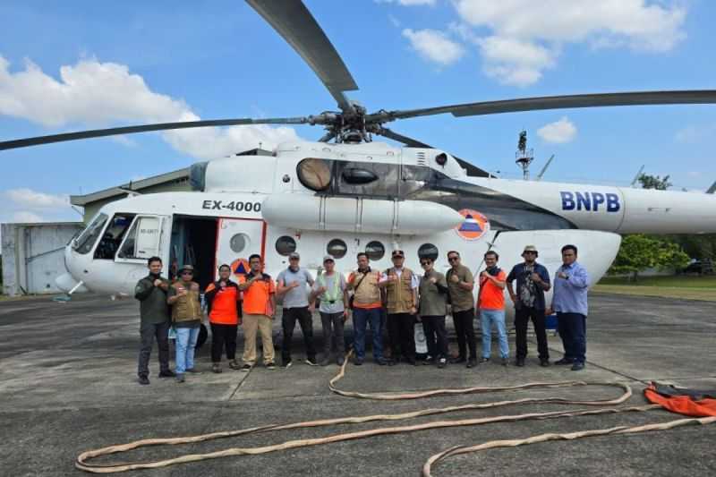 Riau Terus Cegah Karhutla Operasikan Helikopter MI-8 Water Bombing