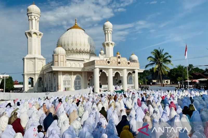 Ribuan Warga di Nagan Raya Aceh Rayakan Idul Fitri Kemarin