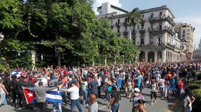 Ribuan Warga Kuba Gelar Protes Antipemerintah