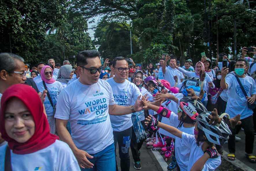 Ridwan Kamil Ajak Warga Berjalan Kaki  di Hari Berjalan Sedunia 2022