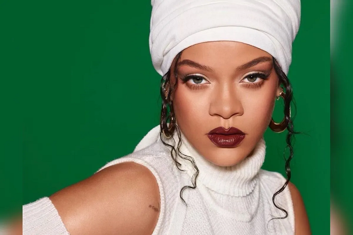 Rihanna Ungkap Sedang Kerjakan Lagu untuk Album Barunya