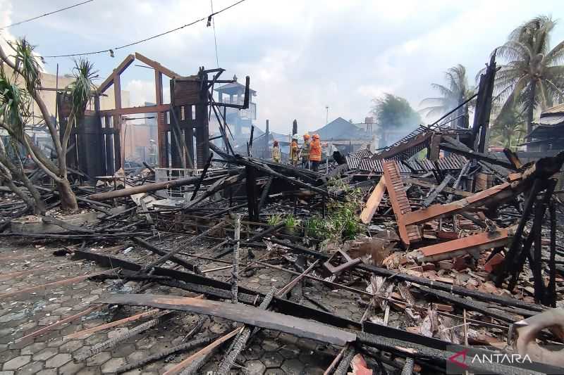 RM Ampera di Soekarno-Hatta Bandung Dilalap Api, Bangunan Ludes Terbakar