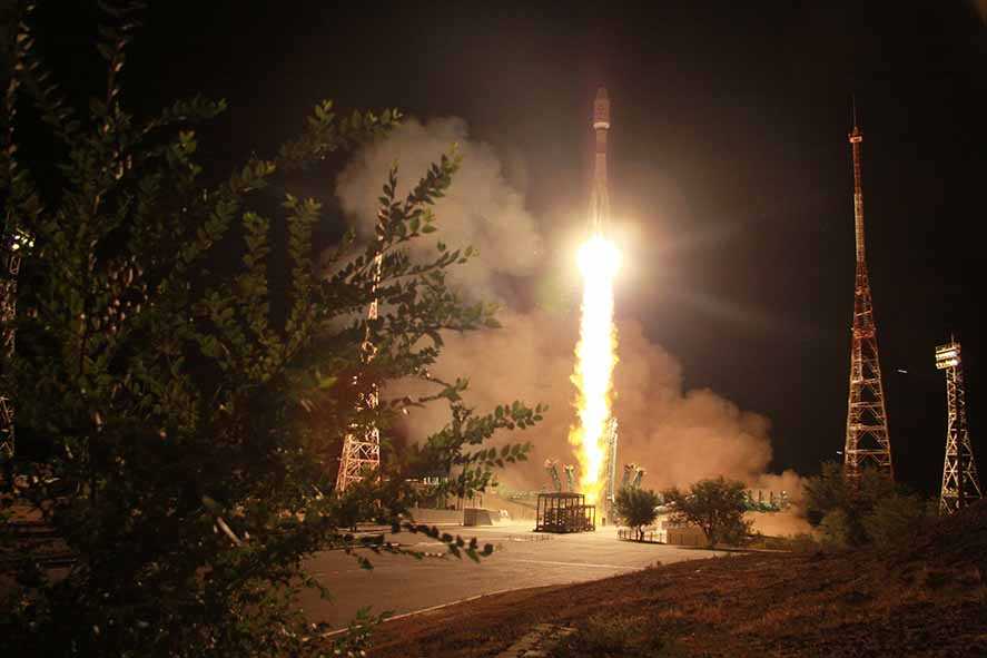 Roket Russia Luncurkan 34 Satelit Inggris
