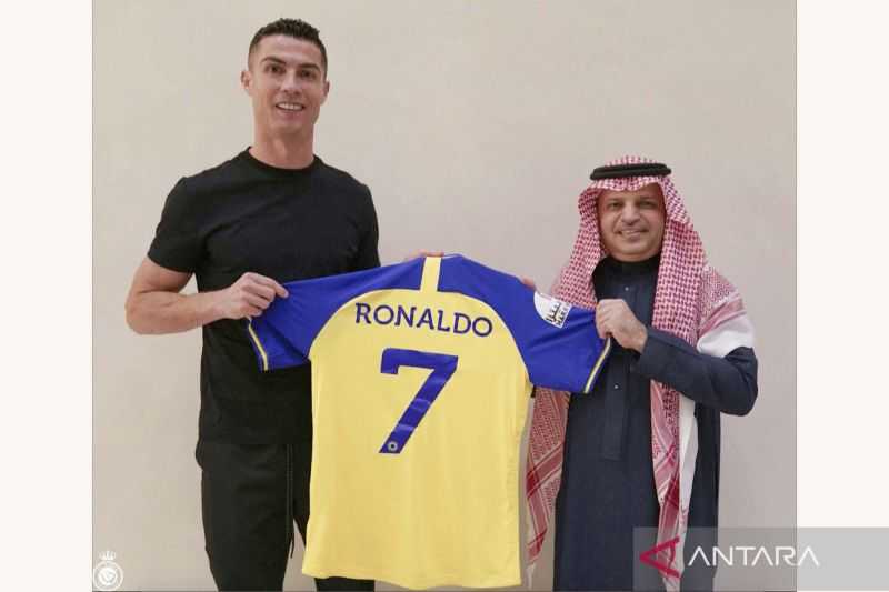 Ronaldo Senang Bisa Bermain di Liga dan Negara Berbeda