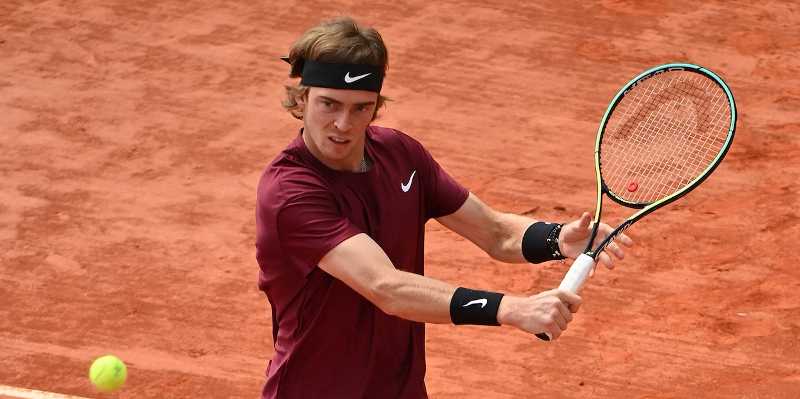 Rublev Tersingkir Usai Tanding Tiga Jam di Babak Pertama French Open