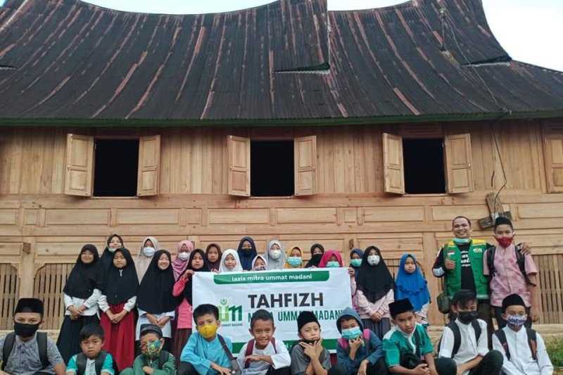 Rumah Gadang Berusia 100 Tahun Jadi Tempat Belajar Hafiz di Agam