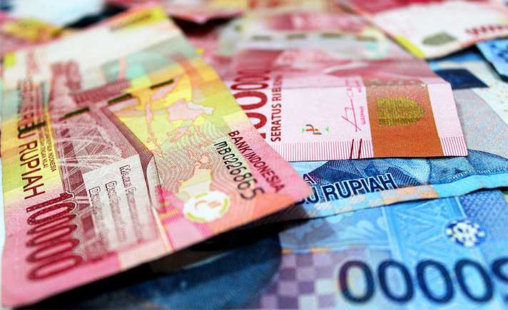 Rupiah Makin Tertekan