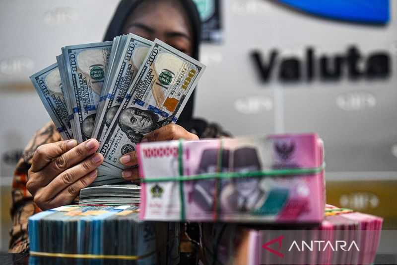 Rupiah Pagi Ini Turun Tipis Menjadi Rp16.262 per Dollar AS