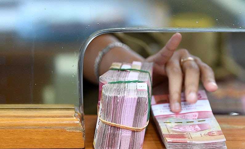 Rupiah Senin Pagi Melemah 8 Poin