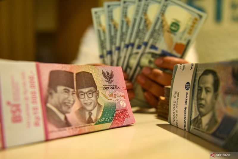 Rupiah Senin Pagi Melemah Mejadi Rp15.475 per Dollar AS