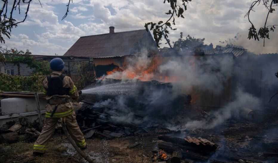 Rusia Dikutuk, Gunakan Bom yang Dilarang untuk Serang Ukraina, HRW: Ratusan Warga Sipil Jadi Korban