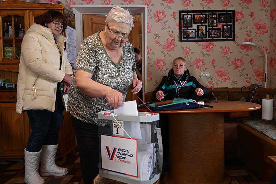 Russia Gelar Pemungutan Suara Awal Pilpres di Donetsk