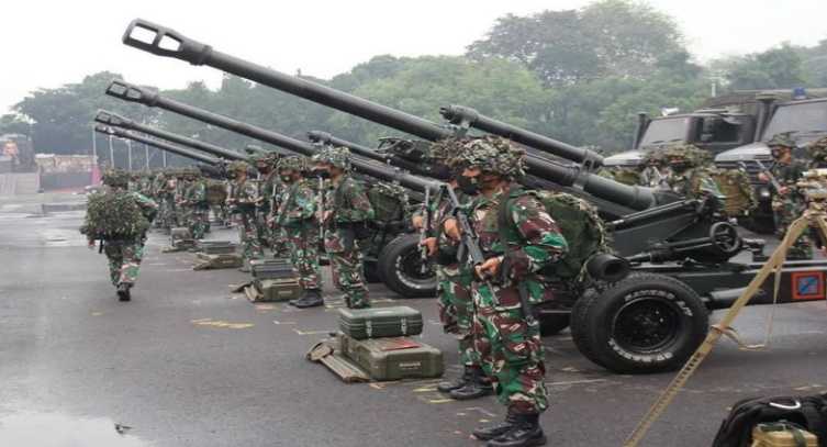 Saat Pasukan 'Ksatria Penjaga Langit dan Bumi' Disiagakan di Markas Marinir Lengkap dengan Peralatan Perangnya