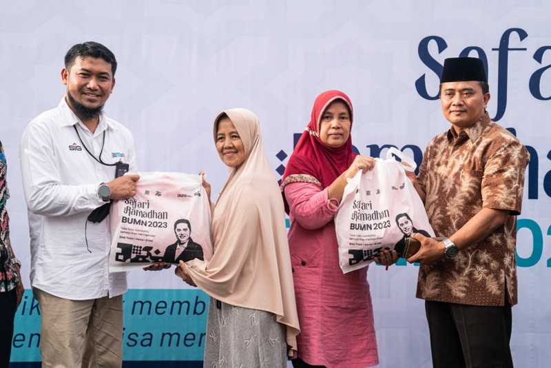 Safari Ramadan BUMN 2023 di Tangerang Selatan,  1.000 Paket Sembako Murah SIG Sukses Tersalurkan