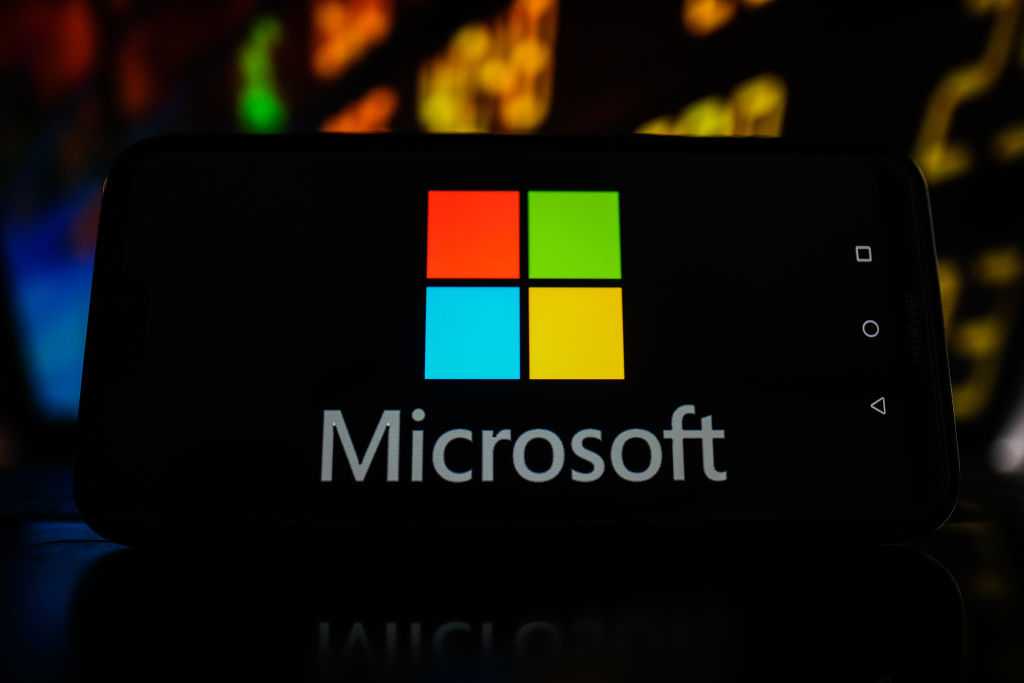 Saham Microsoft Tertinggal Dibandingkan Perusahaan Big Tech Lainnya